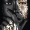 Hot Poster Women Gold Hands, Nr. 15 Poster